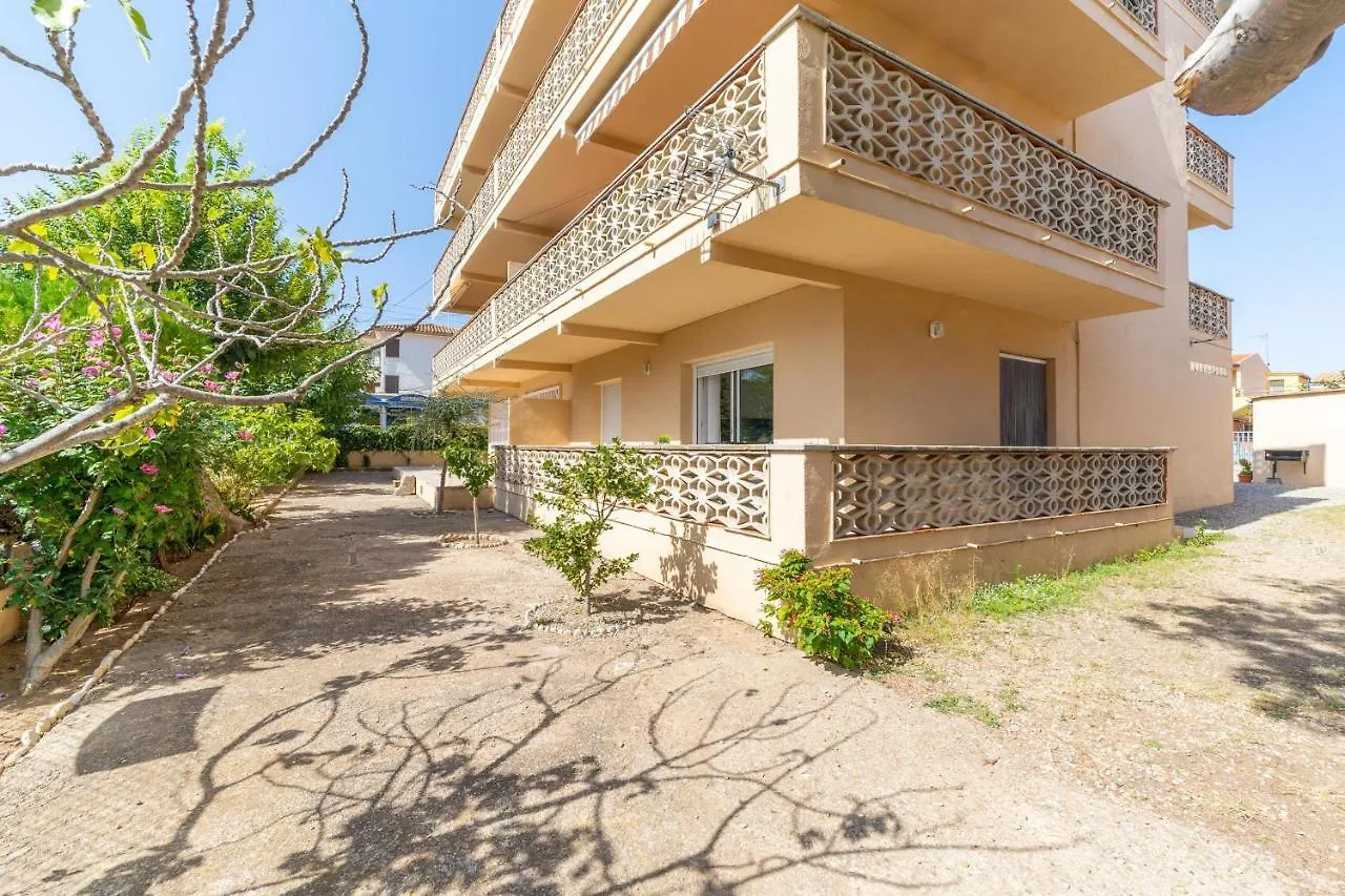 Apartament Luna L'Escala 0*,  Spain